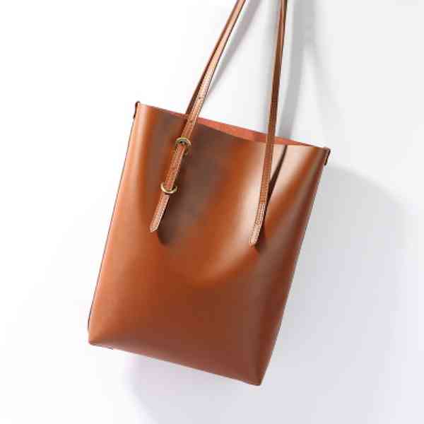 トートバッグ レディース 縦型 ミニトート 本革 軽量 通勤 春 レザー革 かばん キャンバス 肩掛け A4 ビジネス レザー 小さめ 黒 本革 革 大きめ 布 バッグ 秋 ブランド 冬 夏 ショルダーバッグ ゴルフ ナイロン 2WAY おしゃれ ファスナー ランキング ブランド bag-1046の通販は