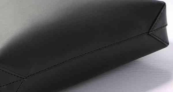 トートバッグ レディース 縦型 ミニトート 本革 軽量 通勤 春 レザー革 かばん キャンバス 肩掛け A4 ビジネス レザー 小さめ 黒 本革 革 大きめ 布 バッグ 秋 ブランド 冬 夏 ショルダーバッグ ゴルフ ナイロン 2WAY おしゃれ ファスナー ランキング ブランド bag-1046の通販は