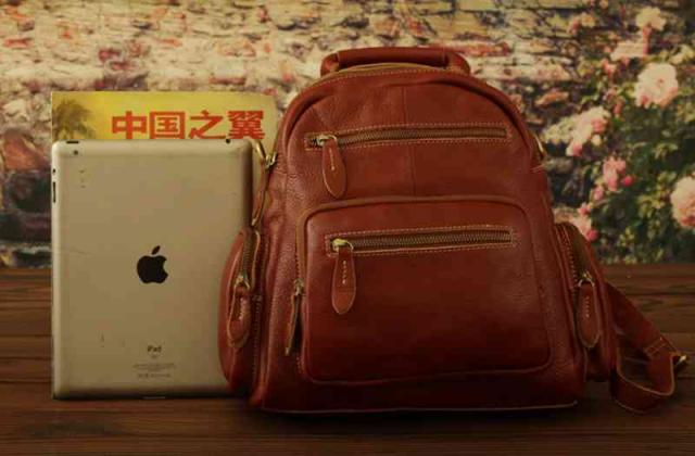 リュック レディース 撥水 通勤用 PC 黒 バッグ 夏 レザー 軽い ビジネス 2WAY ブランド かわいい 小さめ 防水 代 大きめ おしゃれ アウトドア 春 四角 パソコン A4 50代 大人 冬 本革 40 軽量 3WAY 秋 大容量 ノートPC 通勤 革 人気 通学 ブランド ランキング bag-695の通販は