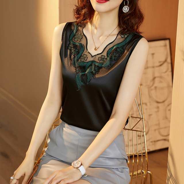 キャミソール トップス インナー レディース 花柄レースキャミソール タンクトップ 光沢 サテン とろみ ノースリーブ レース 透け感 花柄の通販は 5,311円