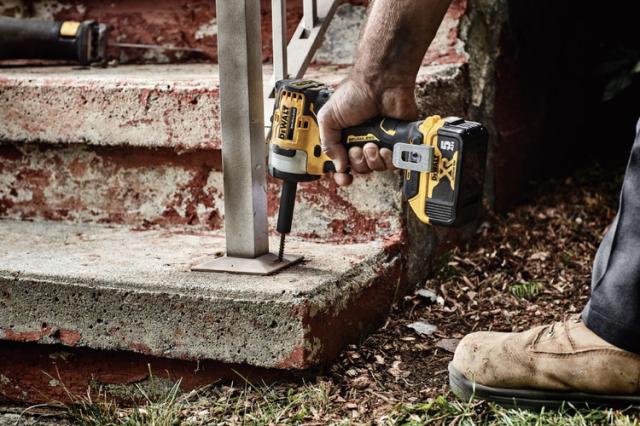 DEWALT デウォルト 18Vコードレスシリーズ XR Li-lon コンパクトヘッドブラシレス インパクトレンチ 5.0Ahバッテリー×2個 充電器 TSTAKキットボックス付 DCF911P2T-JP(代引不可)【送料無料】_5