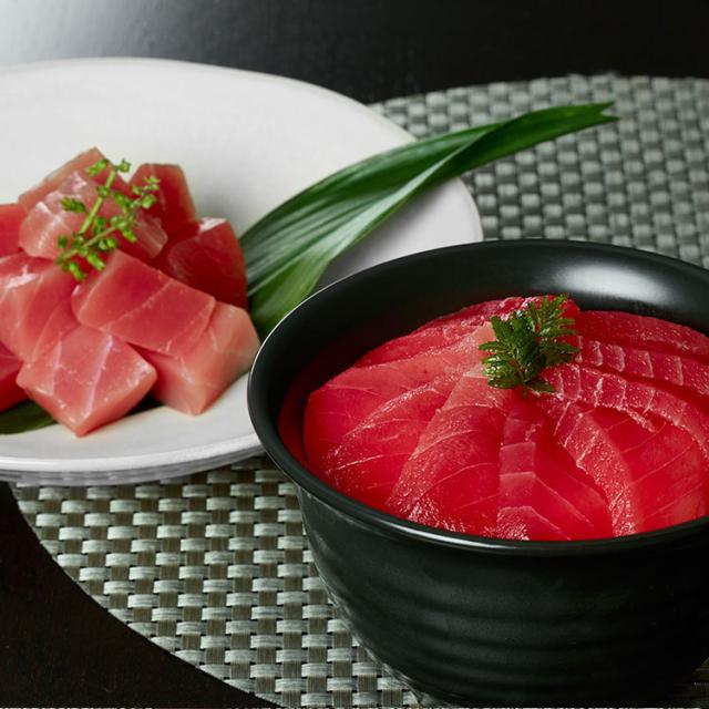 神奈川 「三浦三崎」 天然本まぐろ・目鉢まぐろ食べ比べセット 食品 ギフト プレゼント 贈答 熨斗 のし 贈り物 記念日 お祝い 冠婚葬祭 内祝 御祝 御見舞 快気祝 御仏前 志 お供 御歳暮 御中元(代引不可)【送料無料】 8,080円