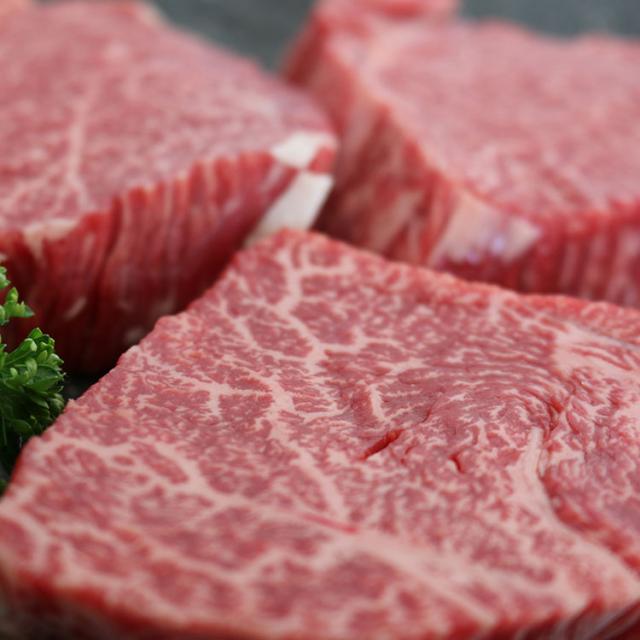 佐賀牛モモステーキ Aセット ギフト 産直 ご当地グルメ 熨斗 贈り物 新生活 お祝い お取り寄せ のし対応 プレゼント 誕生日(代引不可)【送料無料】