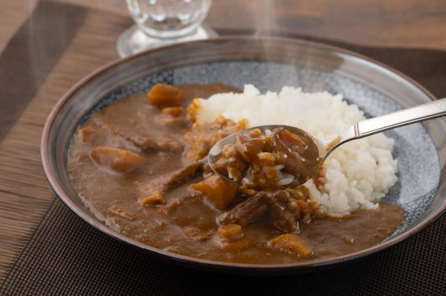 父の日 お中元 「三田屋総本家」 黒酢仕立て黒豚のポークカレーDX 20食 ギフト 産直 ご当地グルメ 熨斗 贈り物 のし対応 (代引不可)【送料無料】_1