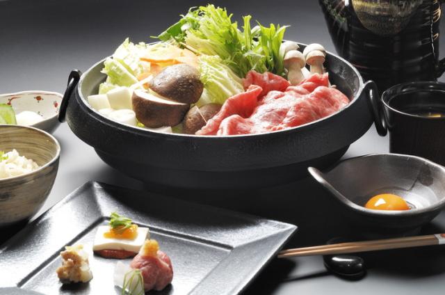 父の日 お中元 兵庫 神戸牛肉 すきやきしゃぶしゃぶ用 400g 差し上げ物 産直 ご当地食い道楽 熨斗 差し上げ物 のし相応う (代引不可)【貨物輸送無料】