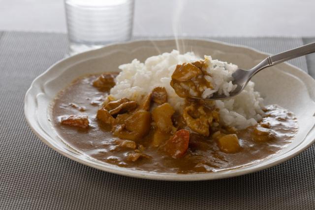 父の日 お中元 「三田屋総本家」 黒鶏のチキンカレー 20食 チキンカレー 鶏肉 ギフト 産直 ご当地グルメ 熨斗 贈り物 のし対応 (代引不可)【送料無料】_1