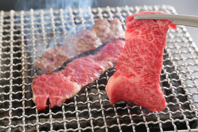 父の日 お中元 大阪 萬野屋 萬野和牛桃ビフテキ 計400g 差し上げ物 産直 ご当地食い道楽 熨斗 差し上げ物 のし相応う (代引不可)【貨物輸送無料】