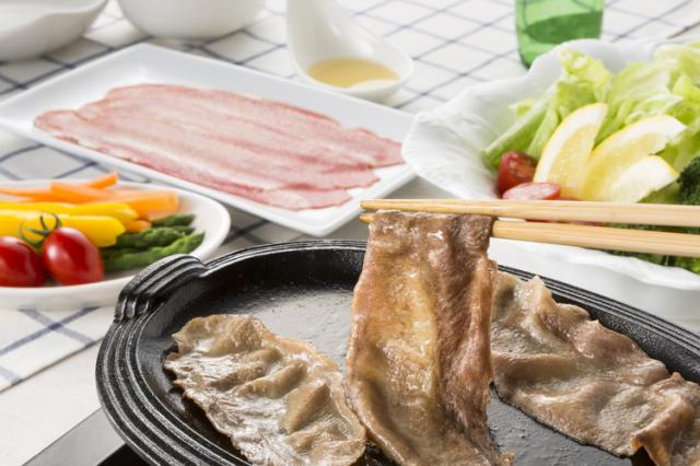 父の日 お中元 岡山 牛たんしゃぶしゃぶ仕かける 300g しゃぶしゃぶ肉 お肉 差し上げ物 産直 ご当地食い道楽 熨斗 差し上げ物 のし相応う (代引不可)【貨物輸送無料】