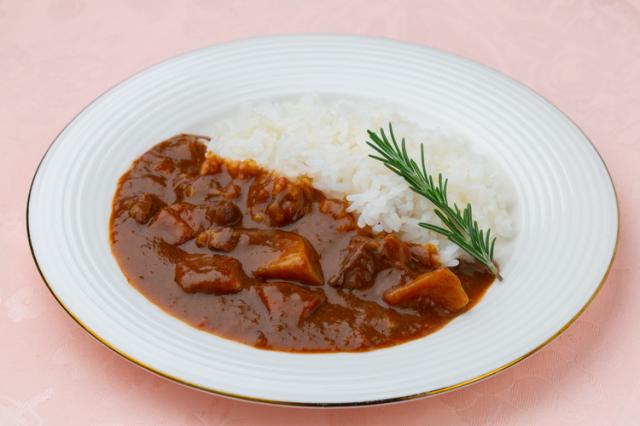 横浜ロイヤルパークホテル 監修 野菜入りビーフカレー 12食 カレー ギフト 産直 ご当地グルメ 熨斗 贈り物 新生活 お祝い お取り寄せ のし対応(代引不可)【送料無料】