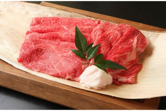 お中元 滋賀「徳満」近江牛唐鋤やき用 差し上げ物 産直 ご当地食い道楽 熨斗 差し上げ物 のし相応う 差し上げ物 生まれ落ちる日