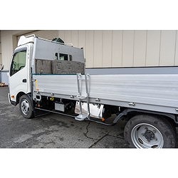 ハセガワ トラック荷台昇降ステップ TSH型 TSH-2074 TSH2074 工事 照明用品 はしご 脚立 荷役用作業台(代引不可)【送料無料】_1