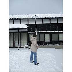 コンパル 穴あき 曲がる雪落し(4.8m) 32673 環境改善用品 寒さ対策用品 除雪ブラシ ワイパー(代引不可)【送料無料】_1
