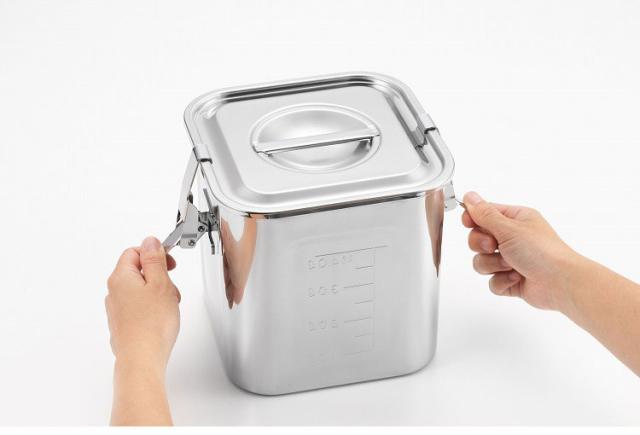 ヨシカワ 日本製 燕三条 角型ライス缶 18cm 4kg パッキン フック付き ステンレス製 目盛り 冷蔵庫 米びつ 米櫃 ライスストッカー 角型 密閉 ロック におい シンク下 キッチン下 清潔 ステンレス 18-8【送料無料】_3