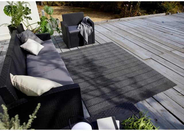 ラグ ブレイド 140×200cm カーペット 国産 日本製 ラグマット 屋外 ベランダ バルコニー 防炎 透水 対光 防カビ 遊び毛防止 シンプル ナチュラル 北欧 ブラック ブラウン 無地 ペット(代引不可)【送料無料】