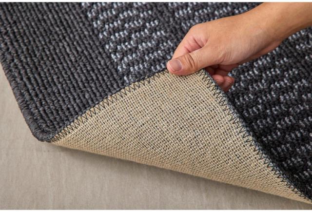 ラグ ブレイド 140×200cm カーペット 国産 日本製 ラグマット 屋外 ベランダ バルコニー 防炎 透水 対光 防カビ 遊び毛防止 シンプル ナチュラル 北欧 ブラック ブラウン 無地 ペット(代引不可)【送料無料】