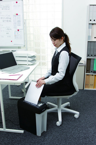 アイリスオーヤマ 細密シュレッダー P6HMCS(代引き不可)【送料無料】