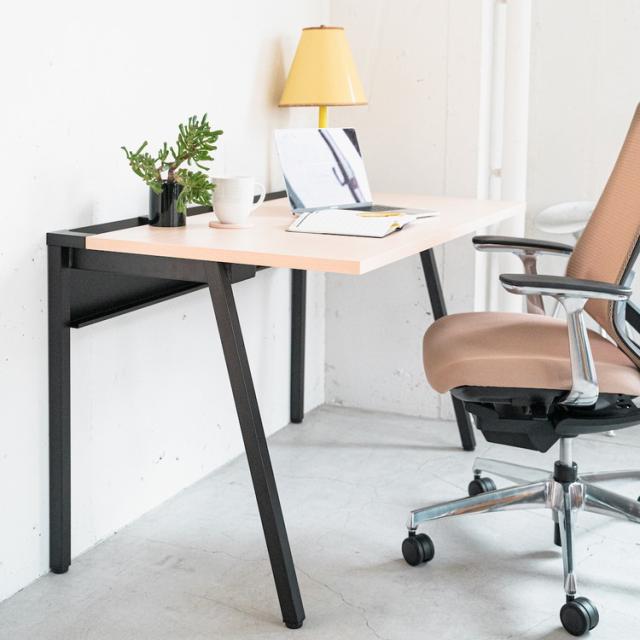 【メーカー直送】 コクヨ デスク リーン LEAN 平机 本体色 ブラック 天板色 ナチュラル(代引不可)【送料無料】の通販は