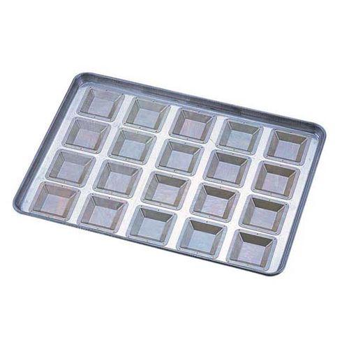 アカオアルミ アルミ手付番重(板取手) 中 80 アカオアルミ アルミ穴明手付番重(板取手) 中 80 ABV60208