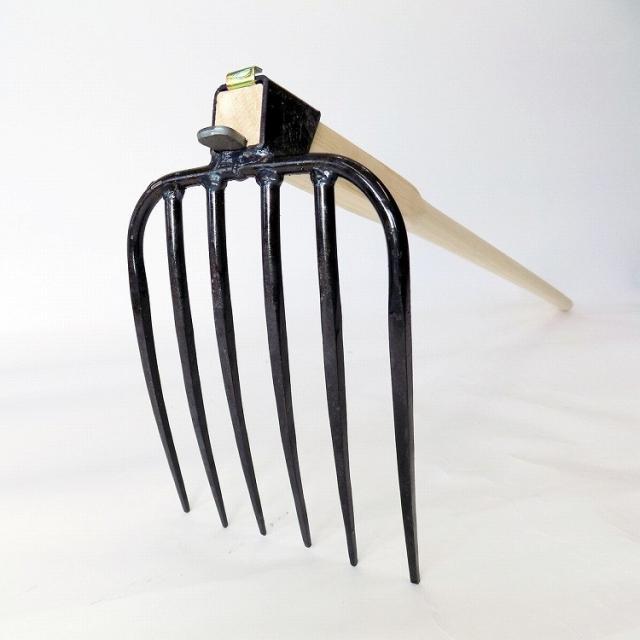 相田合同工場 堆肥万能鍬 六本爪(代引不可)【送料無料】