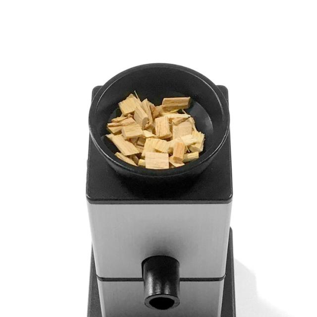 簡単燻製器 お手軽 燻製 自家製 家庭用 乾電池式 コンパクト スモーク チーズ ベーコン ゆで卵 サーモン おつまみ おうち時間 代引不可 の通販はau Pay マーケット リコメン堂