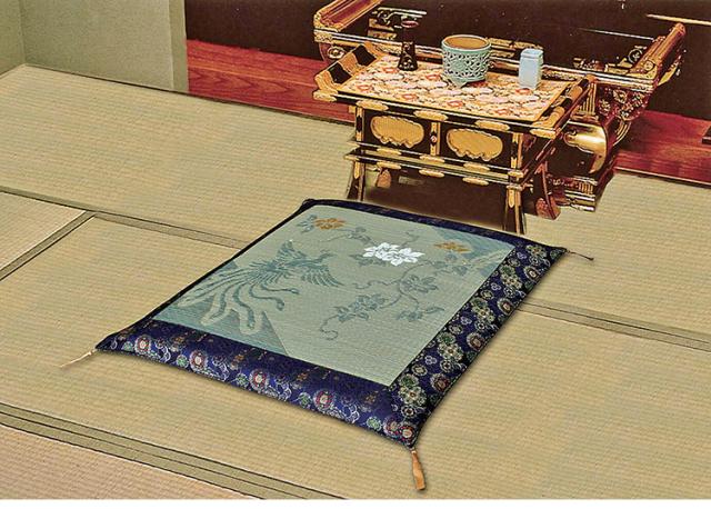 オールシーズン座布団 金襴座布団 69×69cm リバーシブル い草仕様 春夏秋冬 高級感 上品 仏間 仏壇前 法事 集会 法要座布団(代引不可)【送料無料】_1