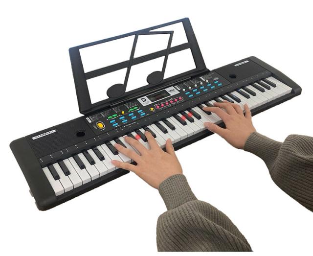 ガイド機能付き電子ピアノ 61鍵盤 音色200種類 60曲収録 楽譜スタンド