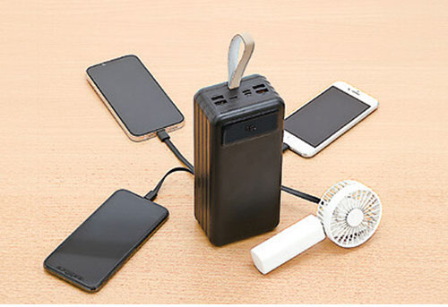 バッテリー&ソーラーパネルセット 大容量 発電機 軽量 小型 コンパクト LEDライト付き ソーラー発電 太陽光 防災 災害 車中泊 避難所 アウトドア(代引不可)【送料無料】_1