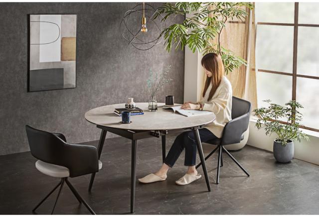 こんにちは　New York 円形セラミック天板ダイニングテーブル こんにちは様専用 New York 円形セラミック天板ダイニングテーブル