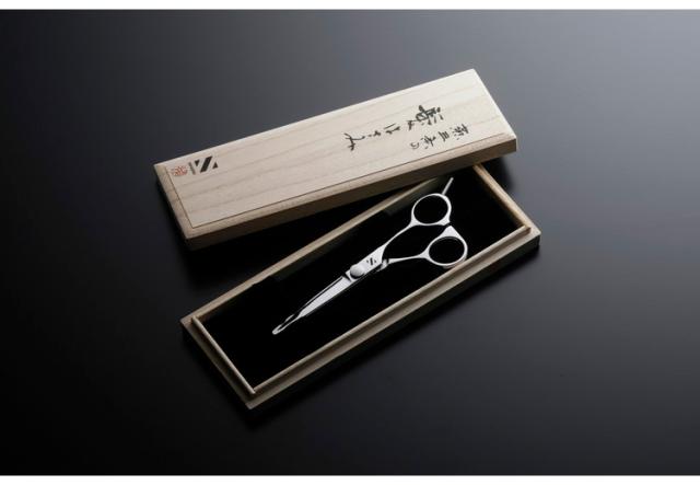 シゲル工業 燕三条 髪はさみ カット鋏・スキ鋏セット　はさみ Amazon.co.jp: 【燕三条製】シゲル工業 髪はさみ 梳き鋏 5.8