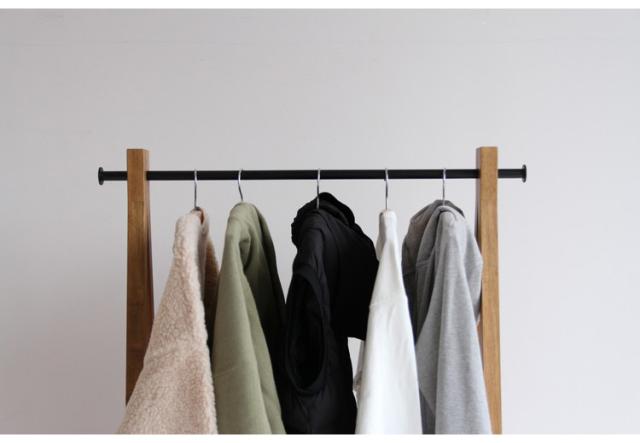 ハンガーラック 幅71cm 木製 天然木 スチール 収納用品 洋服掛け 衣類収納 ナチュラル おしゃれ 北欧 シンプル コート掛けポールハンガー 棚 新生活 一人暮らし(代引不可)【送料無料】