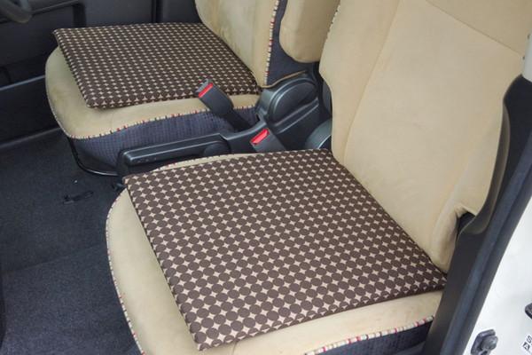 車用クッション カークッション クッション い草クッション 抗菌防臭 消臭 マーブル無染土マチ付シート ブラウン 約43 41cm 代引不可 の通販はau Pay マーケット リコメン堂