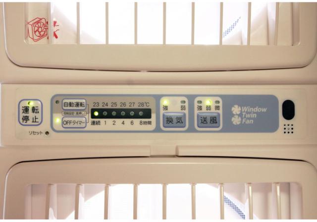 窓用 ツインファン 紐引きタイプ 窓 ツインファン 同時給排型 高須産業 窓用 換気扇 暑さ対策 送風(代引不可)【送料無料】