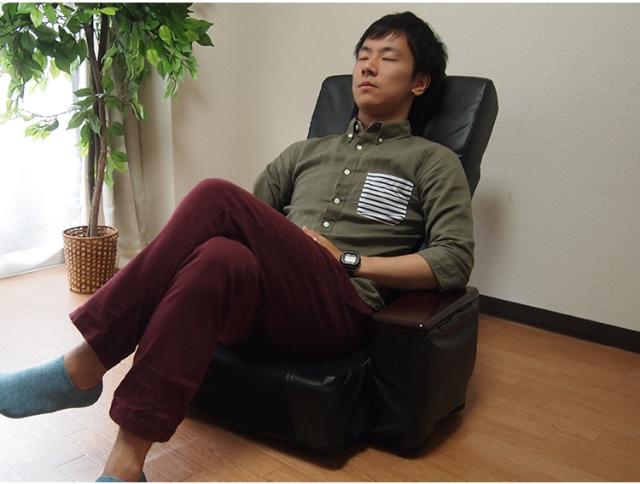 リクライング回転座椅子 ロータイプ 5段階調整 収納ポケット付き 360度回転 座椅子 リクライニングチェア 回転チェア 座椅子 高座椅子 リラックスチェア 椅子(代引不可)【送料無料】の通販は リクライング回転座椅子 ロータイプ 5段階調整 収納ポケット付き 360度回転 座椅子 リクライニングチェア 回転チェア 座椅子 高座椅子 リラックスチェア 椅子(代引不可)【送料無料】の通販は