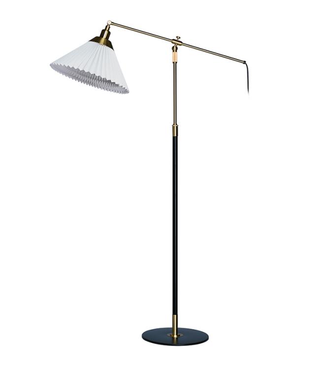 レクリント スタンドライト Amazon LE KLINT フロアランプ KF325O Le
