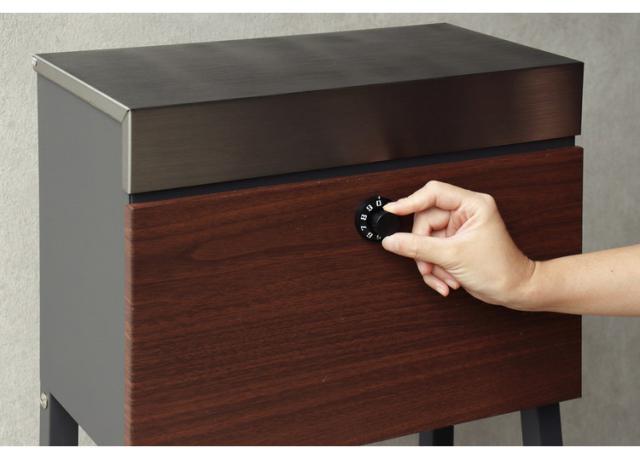 スタンドポスト ステンレス 木目調 郵便ポスト 郵便受け メール便 大きめ投函口 大容量 鍵付き 置き配対応 錆びにくい 一戸建て用 置き型 工事不要 シンプル スタイリッシュ おしゃれ 木目調 北欧風(代引不可)【送料無料】_6