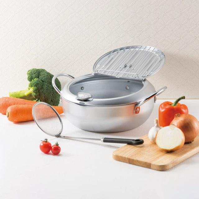 フタ付天ぷら鍋24cm カス揚げ付 7041146 アルミ器物 味楽亭II(代引不可)【送料無料】の通販は 5,426円