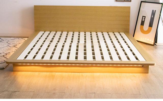 ベッド ロータイプ クイーンサイズ コンセント付き ライト付き LED