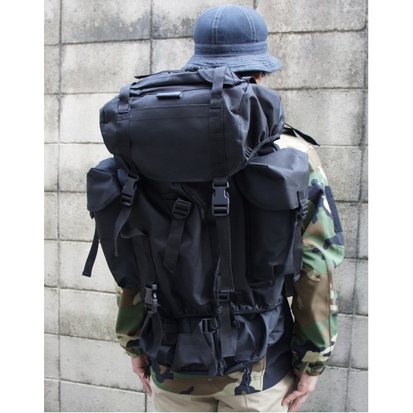 ジャーマンタイプ防水布使用75リッター リュックサックブラック（代引