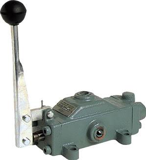 ダイキン 手動操作弁【DM04-3T03-66N】(空圧・油圧機器・油圧バルブ)【送料無料】