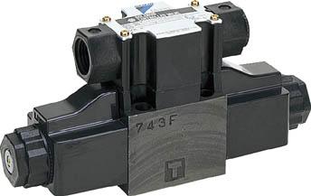 ダイキン 電磁パイロット操作弁【KSO-G03-2CB-20】(空圧・油圧機器・油圧バルブ)【送料無料】の通販は 42,048円