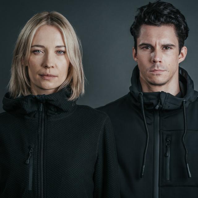 GRAPHENE-X グラフェンX Reversible Hoodie（Womens） レディース アウター パーカー リバーシブル フーディー オールシーズン 日常 毎日 通勤 アウトドア スポーツ ウォーキング 黒 ブラック 大きいサイズ 防寒 断熱
