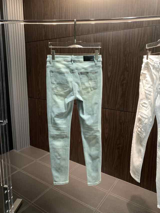 AMIRI バイカーストレッチスキニーデニムパンツ アミリ ジーンズの通販