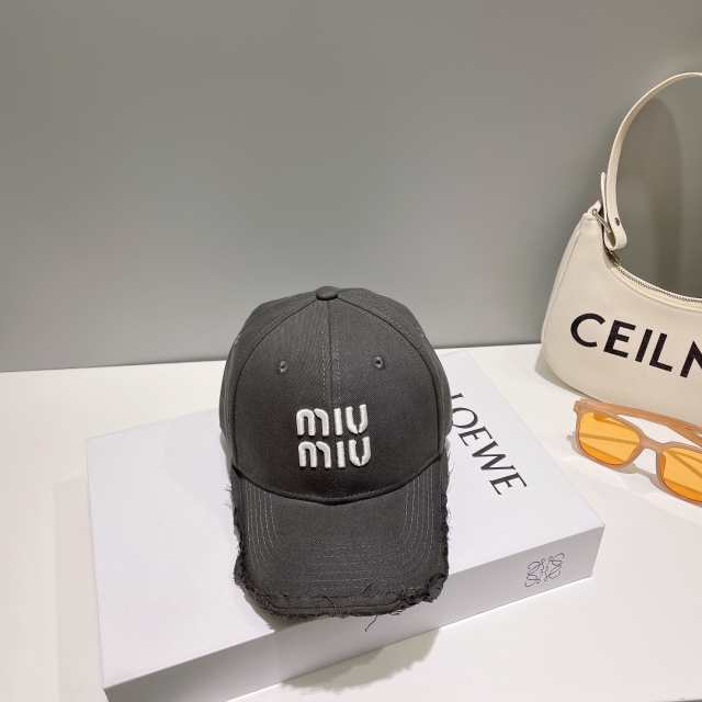 miu miu  キャップ ブラック