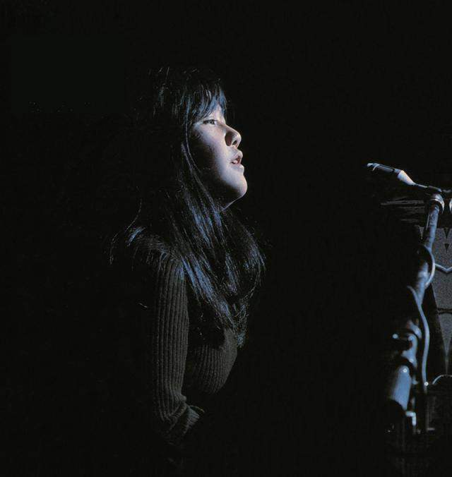 小坂明子　オリジナルアルバム・コレクション CD-BOX 全4枚 960_960_102400.png
