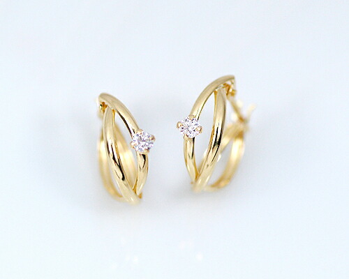 ピアス　ダイヤモンド　0.06ct　18金　K18　クロッシング　レディース　アクセサリー　ジュエリー　ギフト　d672k-s1　ダイヤ