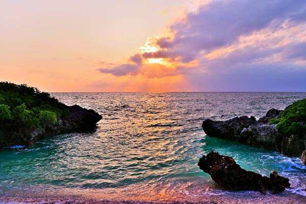 風景写真パネル 沖縄 波照間島の海 ウラピナの夕日01 珊瑚礁の島 アートパネル ウォールアート インテリア 壁掛け 壁飾り 模様替え 雰囲  【東京公式通販】 おもちゃ・趣味