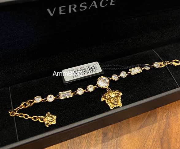 未使用品 versace クリスタル メデューサ プレート ブレスレット