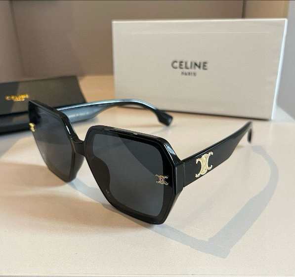 新美品 CELINE セリーヌ サングラス ブラック 未使用