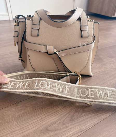 LOEWE ショルダーバッグ