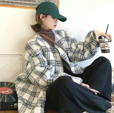 ラムウールジャケット アウター ジャケット もこもこアウター ボアブルゾン 袖あり 長袖 襟なし もこもこ モコモコ 前開き かわいい 大人可愛い カジュアル おしゃれ 大人可愛い 大人女子 こなれ感 ラフ キュート ガーリー 個性的 チェック柄 秋 冬 レディース ファッションの通販は 4,932円